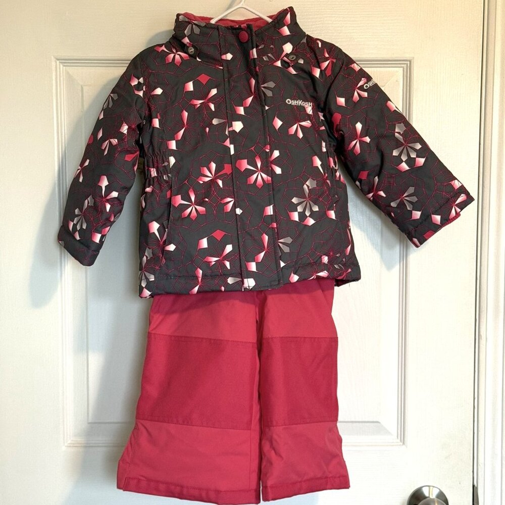 OshKosh Snow Suit Size 18M